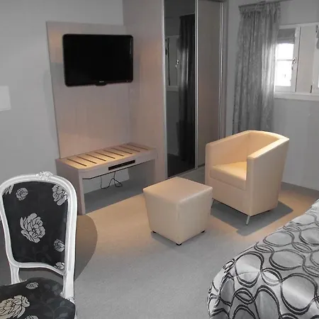 Au Cygne Hotel